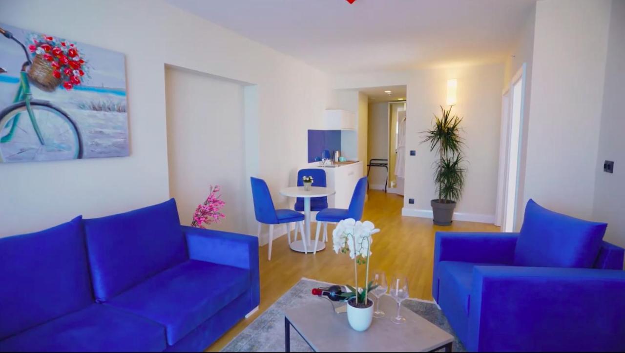 Aparthotel For Batumi Orbi City Zewnętrze zdjęcie